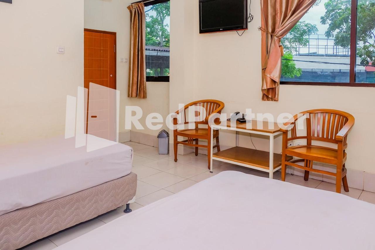Oyo 2675 Sebelas Syariah Hotel Bandung