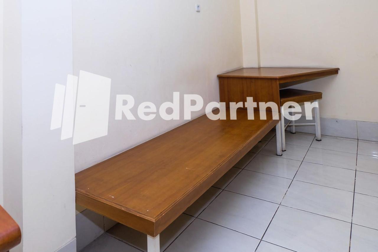 Oyo 2675 Sebelas Syariah 2* Bandung