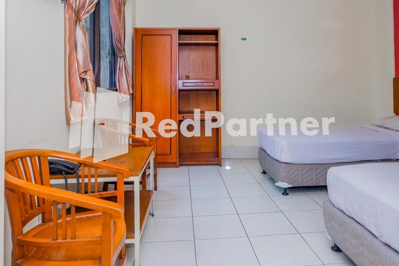 Oyo 2675 Sebelas Syariah Hotel Bandung